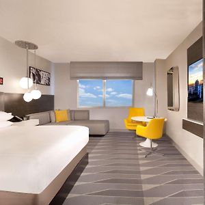 Chambre Lit Queen-Size aux Étages Supérieurs